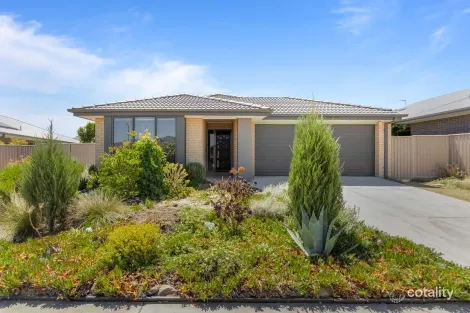 7 Barn Owl Ave, Winter Valley, VIC 3358
