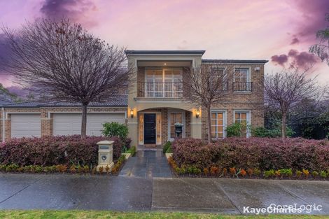 Property photo of 7 Whisken Way Berwick VIC 3806