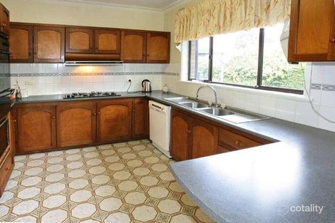Property photo of 18 Bowen Street Hughesdale VIC 3166