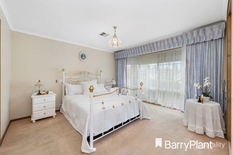 Property photo of 31 McMurray Crescent Hoppers Crossing VIC 3029