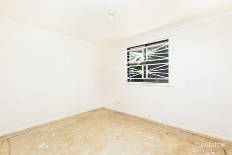 Property photo of 13 Gosling Avenue Green Valley NSW 2168