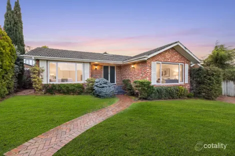 11 Blenheim Ave, Glen Waverley, VIC 3150