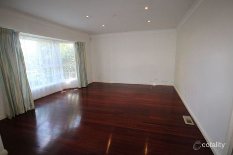 Property photo of 35 St Albans Street Mount Waverley VIC 3149