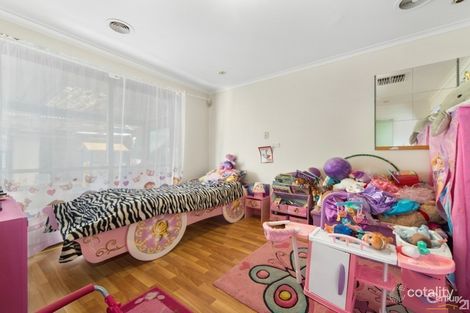 Property photo of 71 Brunning Crescent Frankston North VIC 3200