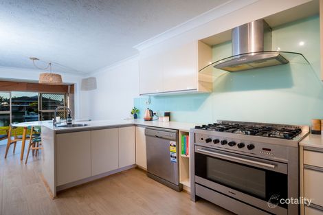 Property photo of 25 Hooker Boulevard Broadbeach Waters QLD 4218