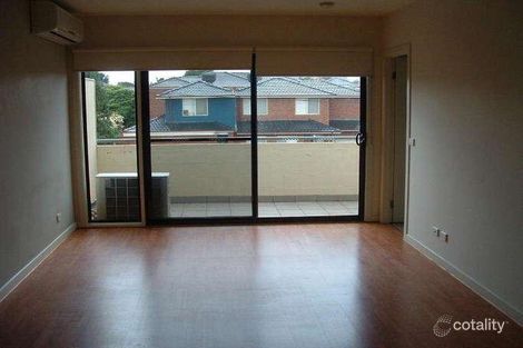Property photo of 15/2 Monash Green Drive Clayton VIC 3168