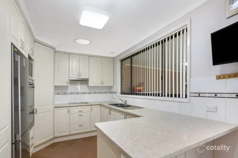 Property photo of 22 Timesweep Drive St Clair NSW 2759