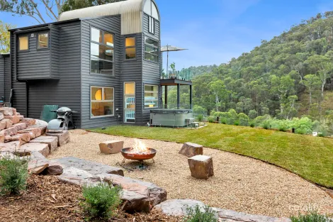 1 Changue Rd, Merrijig, VIC 3723
