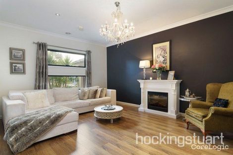 Property photo of 9 Manhattan Close Point Cook VIC 3030