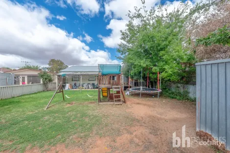 Property photo of 7 Laffer Street Loxton SA 5333