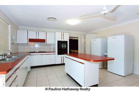 Property photo of 2 Werona Court Karana Downs QLD 4306