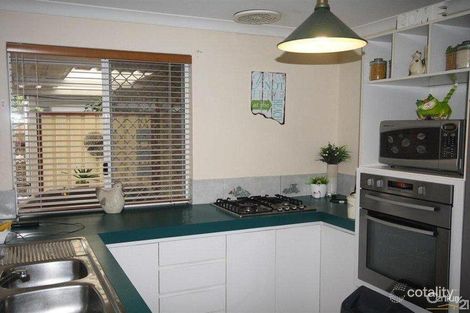 Property photo of 18 Tarragon Place Thornlie WA 6108