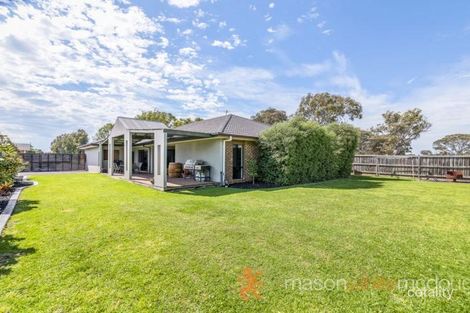 Property photo of 12 Braford Drive Doreen VIC 3754
