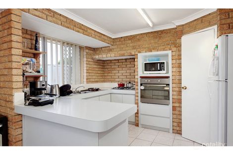 33b Annois Rd, Bibra Lake, WA 6163