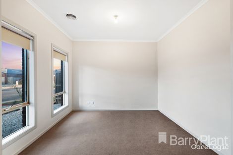 Property photo of 6 Holland Crescent Truganina VIC 3029