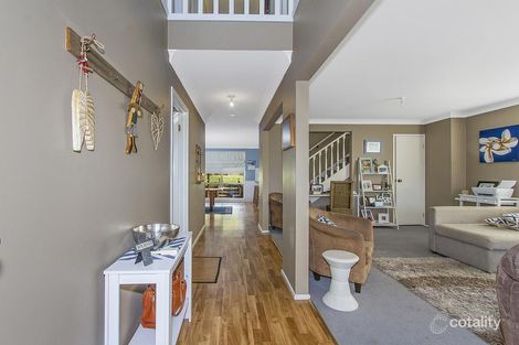 Property photo of 15 Mascord Avenue Wadalba NSW 2259