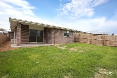 Property photo of 112 Watheroo Street South Ripley QLD 4306