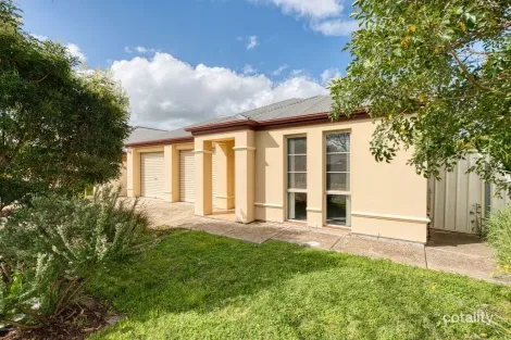 Property photo of 43 Strathaird Boulevard Smithfield SA 5114