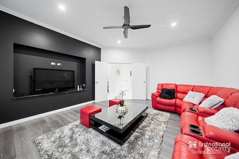 Property photo of 6 Martinich Drive Caversham WA 6055