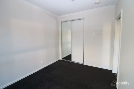 8/1 Holyrood Ave, Newtown, VIC 3220