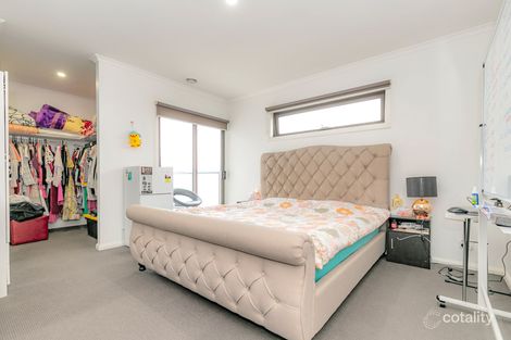 Property photo of 1 Kabi Circuit Springvale South VIC 3172
