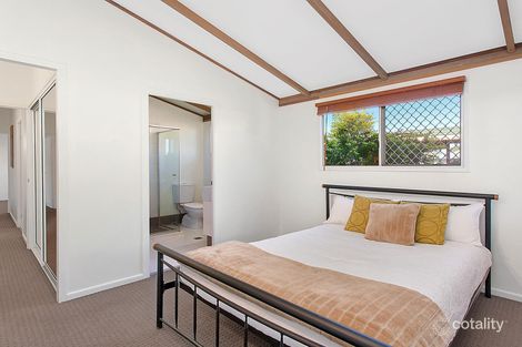 Property photo of 2/72 Leyte Avenue Palm Beach QLD 4221