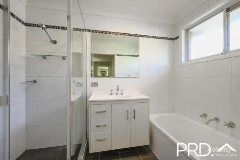 Property photo of 39 Amiens Avenue Milperra NSW 2214