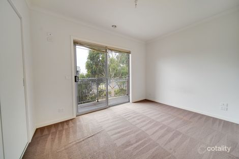 Property photo of 8/1 Dargi Green Caroline Springs VIC 3023