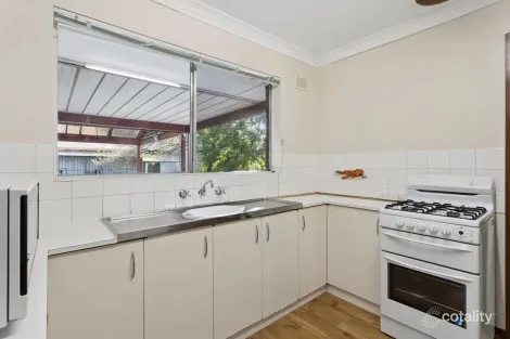 Property photo of 41 Eyre Crescent Valley View SA 5093