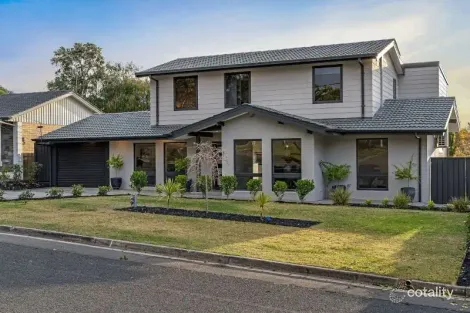 Property photo of 14 Purelli Avenue Fairview Park SA 5126