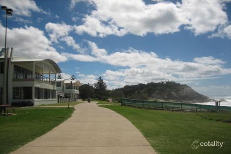 Property photo of 207/2007 Gold Coast Highway Miami QLD 4220