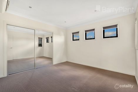 Property photo of 2/18 Darebin Boulevard Reservoir VIC 3073