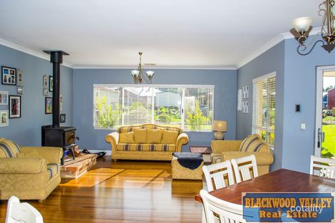 Property photo of 11 Kincaid Close Bridgetown WA 6255