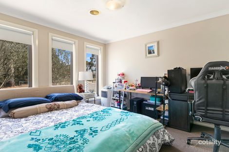 Property photo of 40 Valencia Circuit Cranbourne VIC 3977