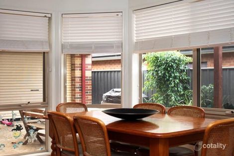 Property photo of 17 Hindmarsh Drive Manor Lakes VIC 3024