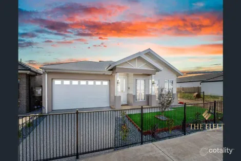 Property photo of 5 Masters Crescent Mambourin VIC 3024