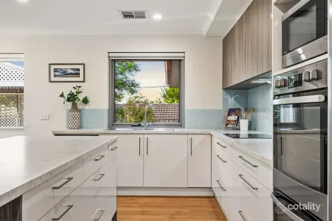 Property photo of 23 Crossing Road Aberfoyle Park SA 5159