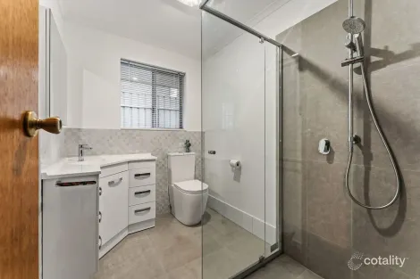 Property photo of 23 Crossing Road Aberfoyle Park SA 5159