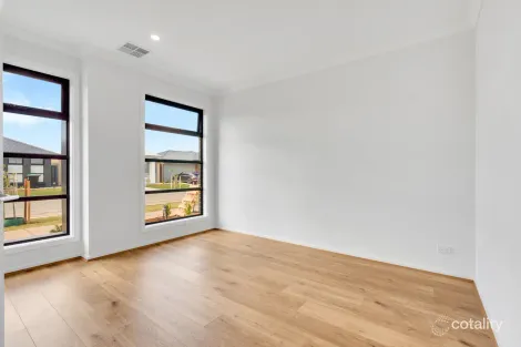 Property photo of 28 Azalea Drive Angle Vale SA 5117