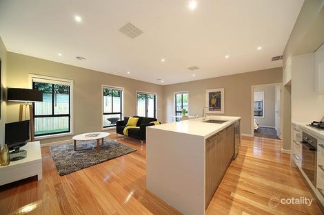 Property photo of 2/76 Blamey Street Bentleigh East VIC 3165