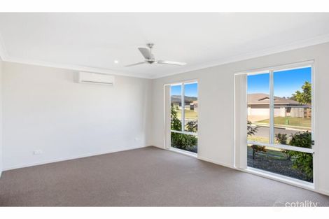 Property photo of 9 Hedgerose Way Parkhurst QLD 4702