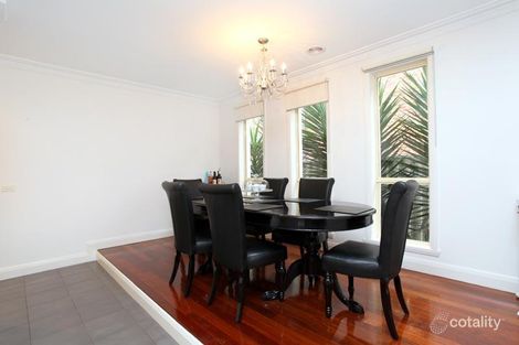 Property photo of 6 Narracan Close Caroline Springs VIC 3023