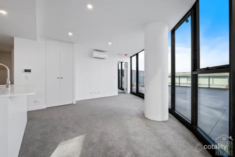 Property photo of 602/2 Furzer Street Phillip ACT 2606