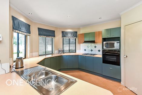 Property photo of 21 Toorak Place Forest Lake QLD 4078