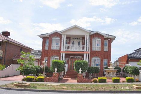 6 Central Park Ave, Maribyrnong, VIC 3032