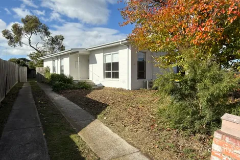 2 Hodges Ct, Breakwater, VIC 3219