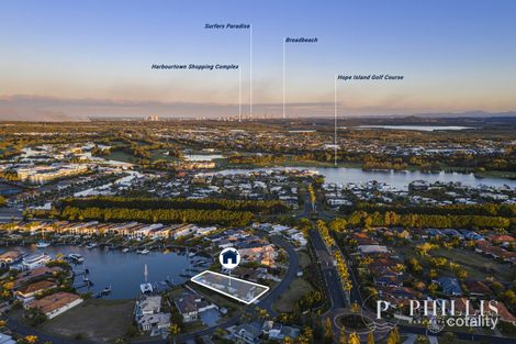 Property photo of 2225 Glengallon Way Hope Island QLD 4212