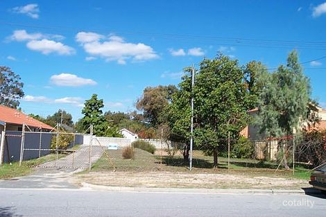 32 Farnham St, Bentley, WA 6102