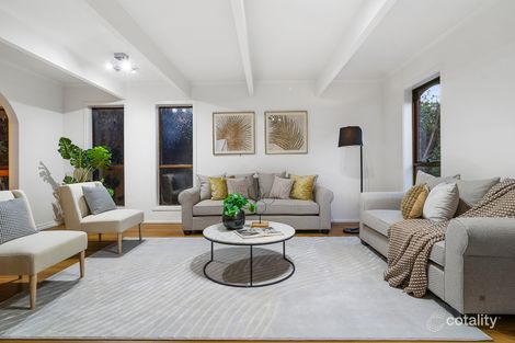 Property photo of 14 Kippax Court Mount Waverley VIC 3149