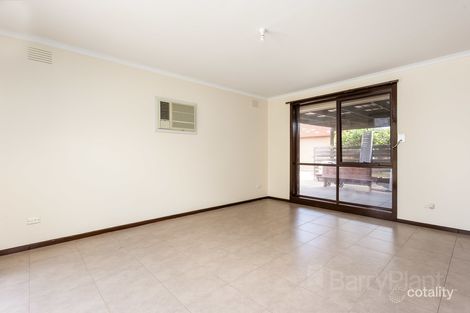Property photo of 103 Duncans Road Werribee VIC 3030